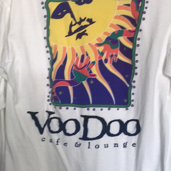 Men’s vintage long sleeve T-shirt, size medium. Harrah’s Casino. - Picture 2 of 6